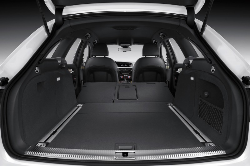 With Audi’s own MMI navigation system, a premium communication system and fabulous top of the range Band & Olufsen audio entertainment any excursion in the Allroad is fun.