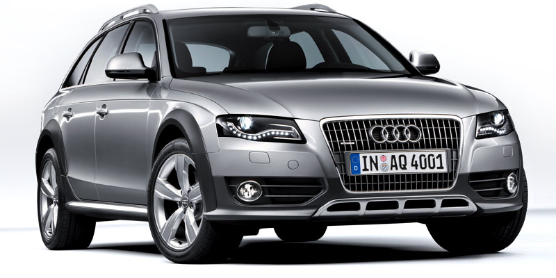 As soon as I set eyes on the new Audi A4 Allroad Quattro I could straightaway acknowledge the car’s attractive blend of sport and elegance in its design. So very distinctively Audi, the huge, iconic chrome striped grille is a sure giveaway of this crossover’s lineage.