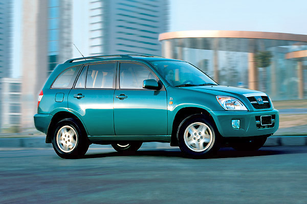 Chery offers the Chery J11 as a competent SUV-type vehicle. Nice looks match a comfortable interior and competitve pricing.