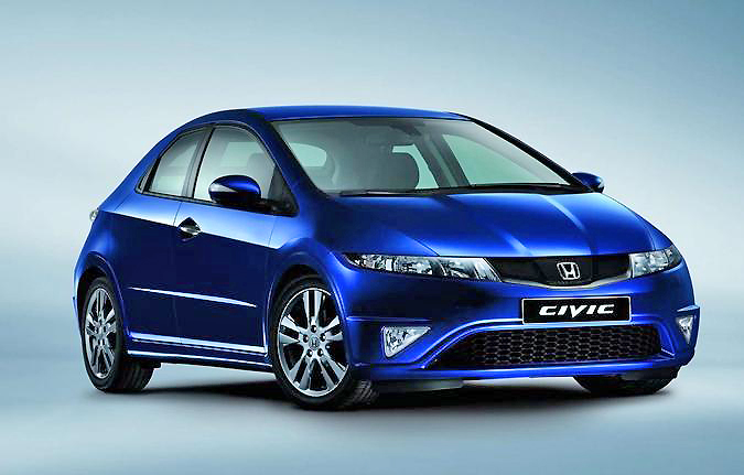 Triangular driving lights and sleek headlights help give the Honda Civi Si one of the most striking car designs around.