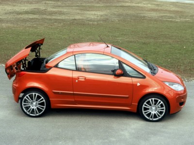 The Mitsubishi Colt Cabriolet has cute looks that promise a lot of driving fun.