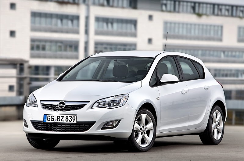 Opel Astra handling and ride are right up there; so you’re not going to be too disappointed here.