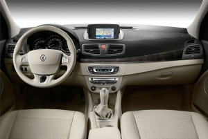 renault-fluence-interior-img_9