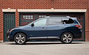 Nissan-pathfinder