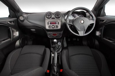 Alfa-MiTo-Quadrifoglio-Verde-Interior