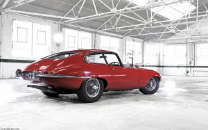 Jaguar-E-Type S1 rear