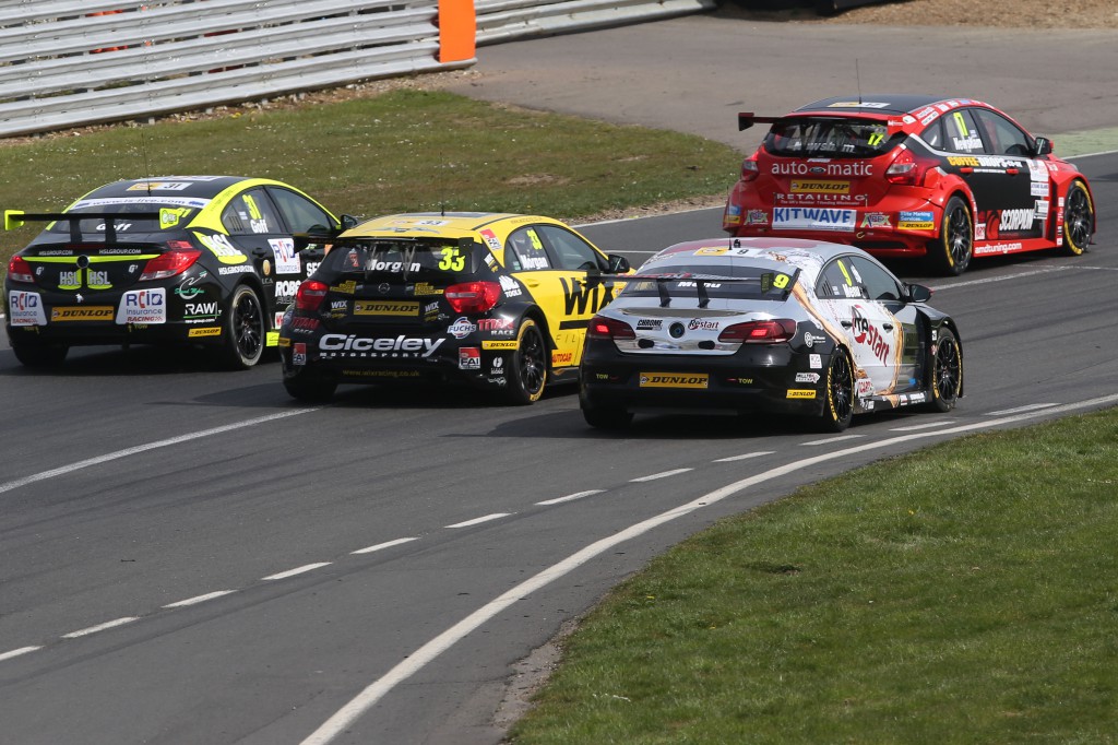 As the flag dropped on the 2014 season, it was all out action from the off to the flag. Image Credit: BTCC.net