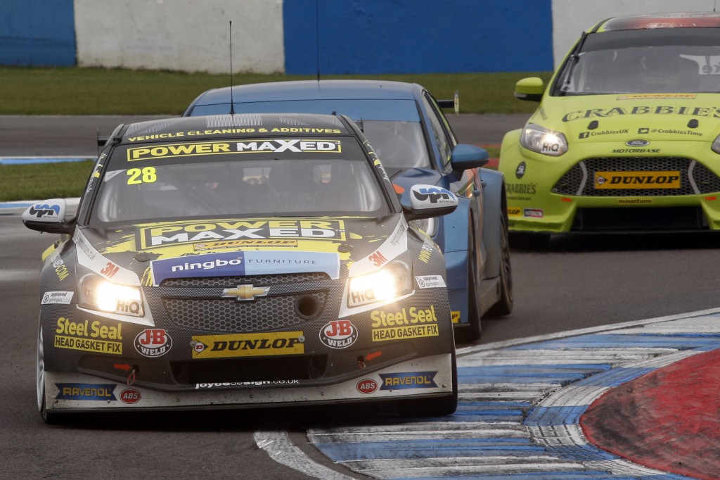After narrowly missing vehicular chaos with Menu, Chris Stockton drove like a true superstar and was fighting for high places. Image Credit: BTCC.net