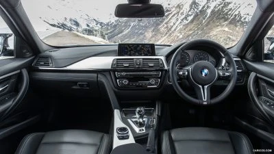 2015_bmw_m4_coupe_uk_35_1920x1080