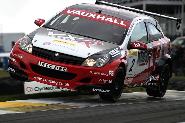 The new car in 2005 brought the same problems as in 1996. Image Credit: carenthusiast.com