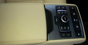 Hyundai Genesis Ultimate rear controls