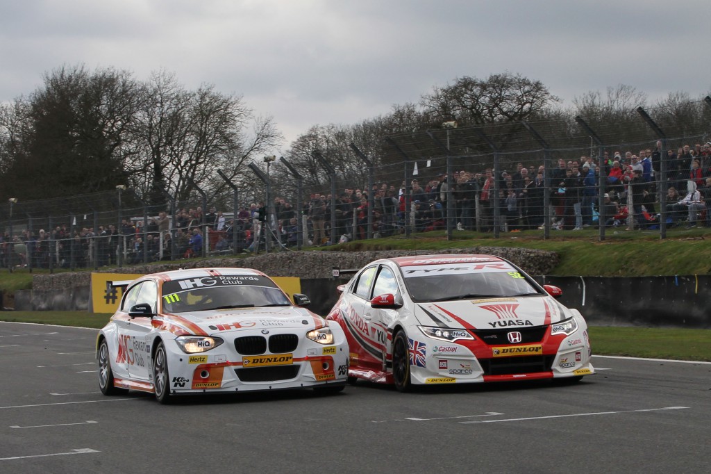 This is not staged, that is how close the finish was. Image Credit: BTCC.net