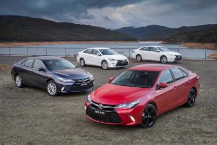 2016 Toyota Camry group shot