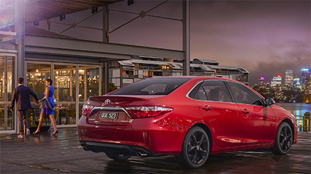 toyota-new-look-camry-middle