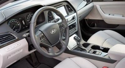 Hyundai Sonata Sedan Interior