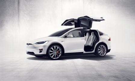 press03-model-x-front-three-quarter-with-doors-open