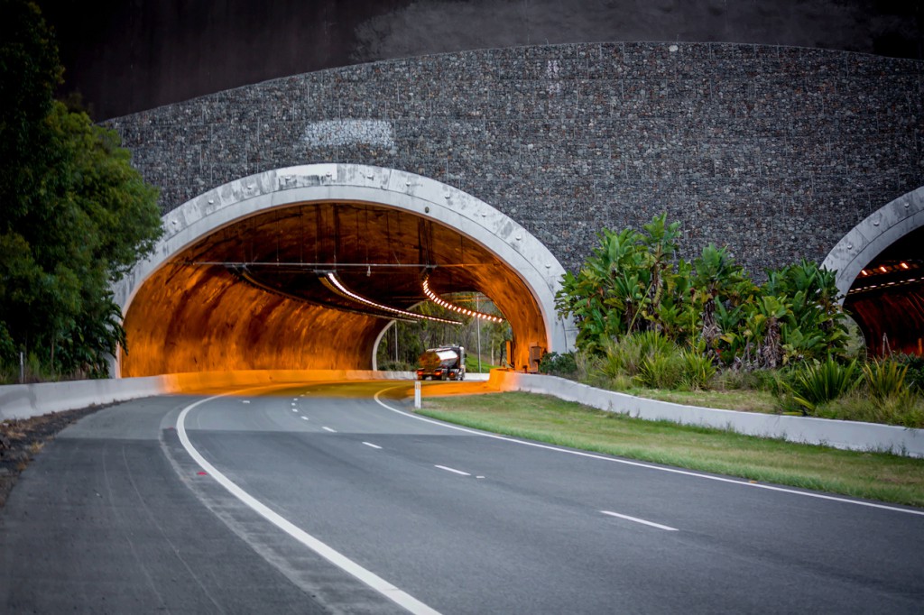 highway-tunnel-2-1617131-1279x852