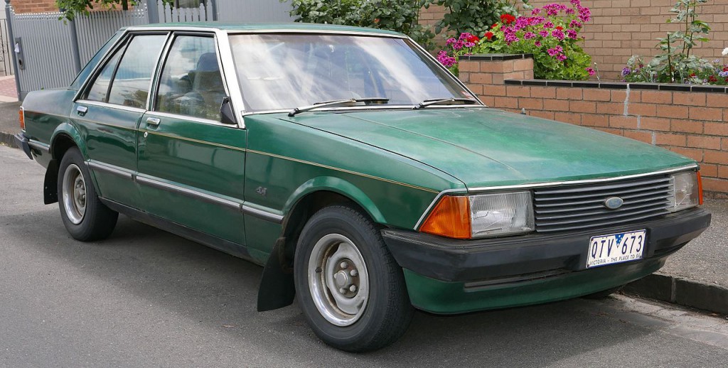 1979_Ford_Fairmont_(XD)_sedan_(2015-11-13)_01