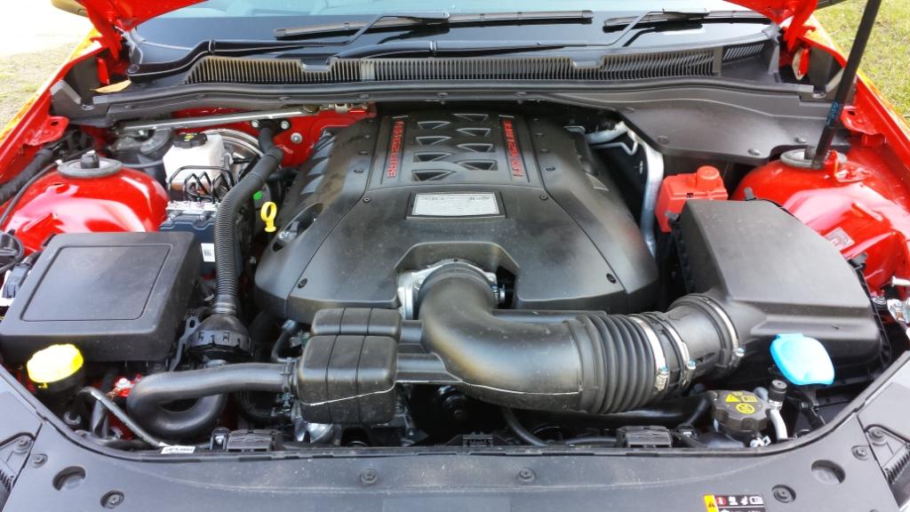 2017-hsv-r8-clubsport-track-edition-engine