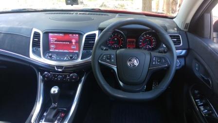2016-vf2-holden-commodore-ss-v-redline-dash