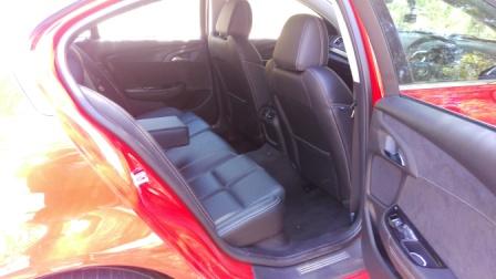 2016-vf2-holden-commodore-ss-v-redline-rear-seats