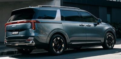 2024 Kia Carnival People Mover rear and side view.
